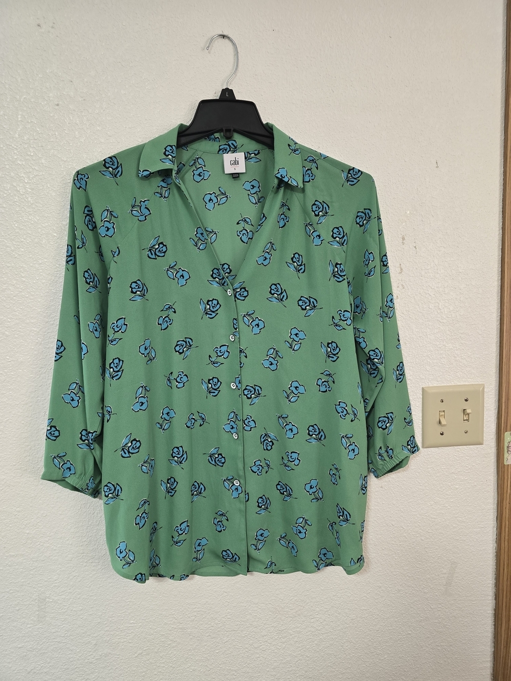 Cabi Green Floral Button-Up Shirt